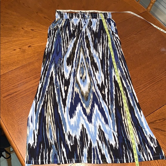 ⭐️NEW⭐️Maxi SKIRT w/Slits & Pockets💙 - Picture 5 of 6